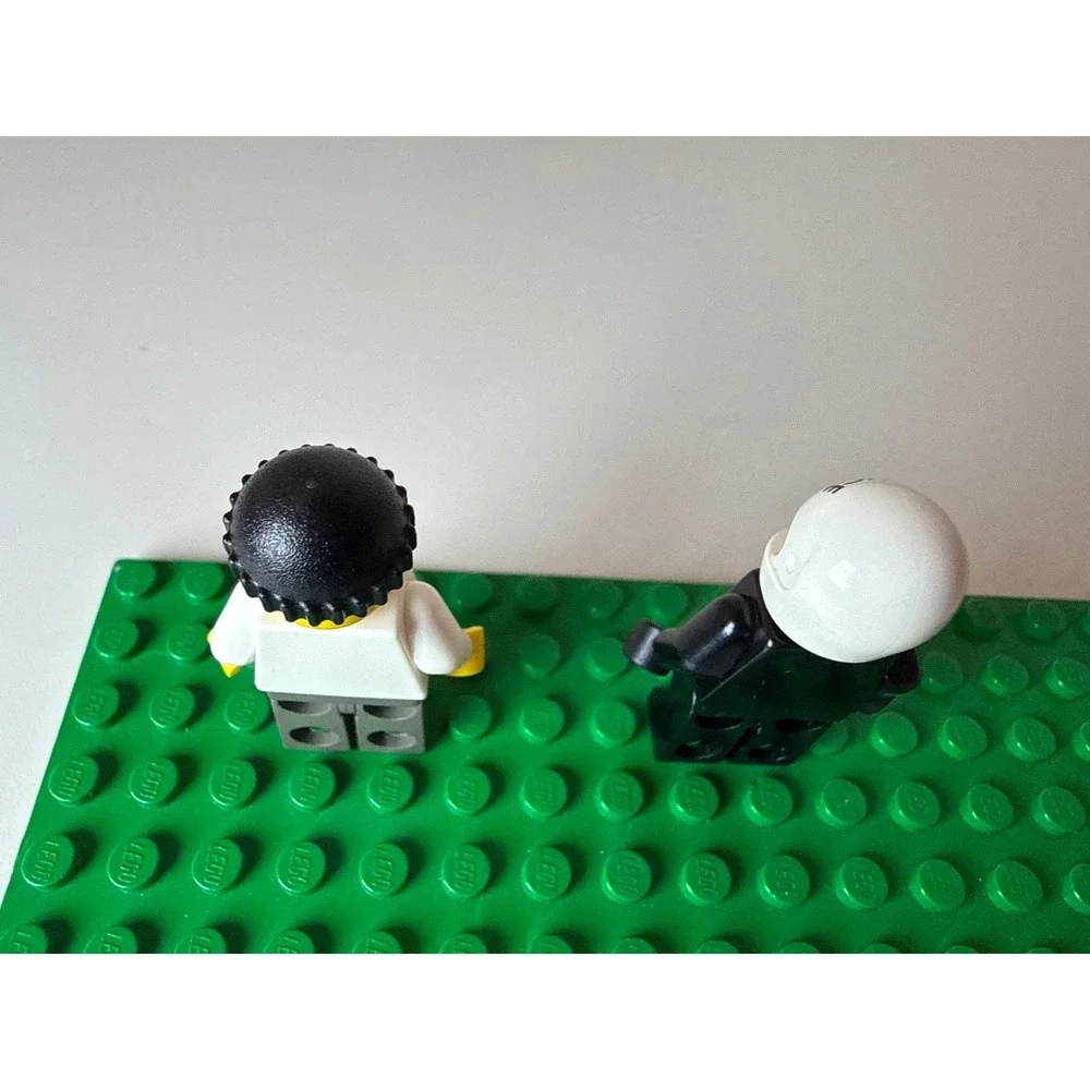 LEGO Minifigures Unisex OS City Police Officer and Crook Lot Helmet Beanie Hat